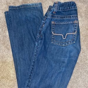 Kimes. Francesca’s. 00/38